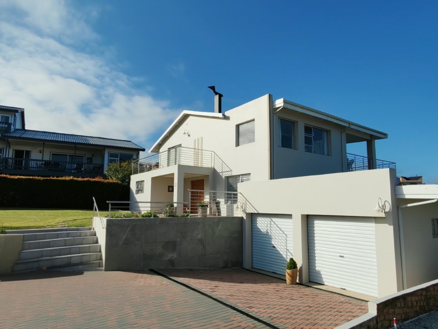 4 Bedroom Property for Sale in Herolds Bay Western Cape